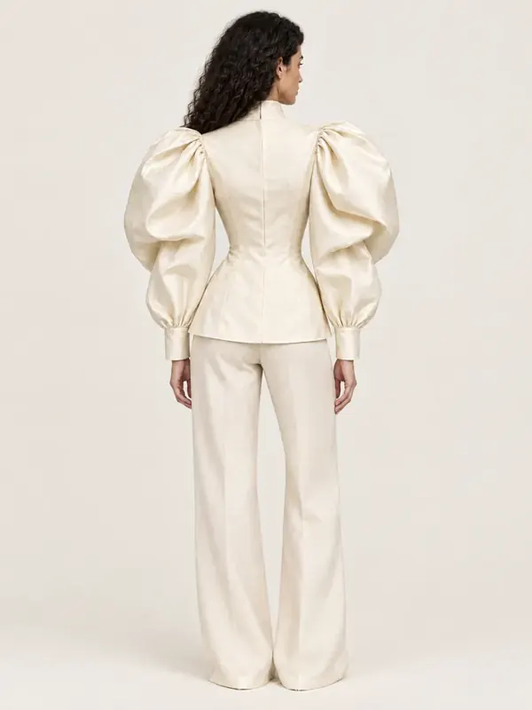 Blouse, back view
