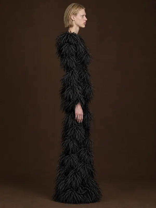 Feather top on an AI model, profile