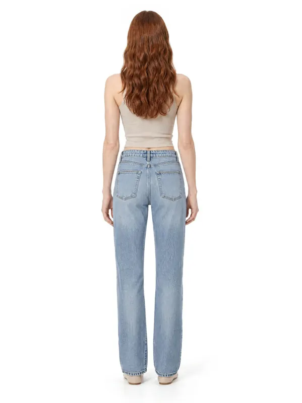 Straight jeans on an AI model, back